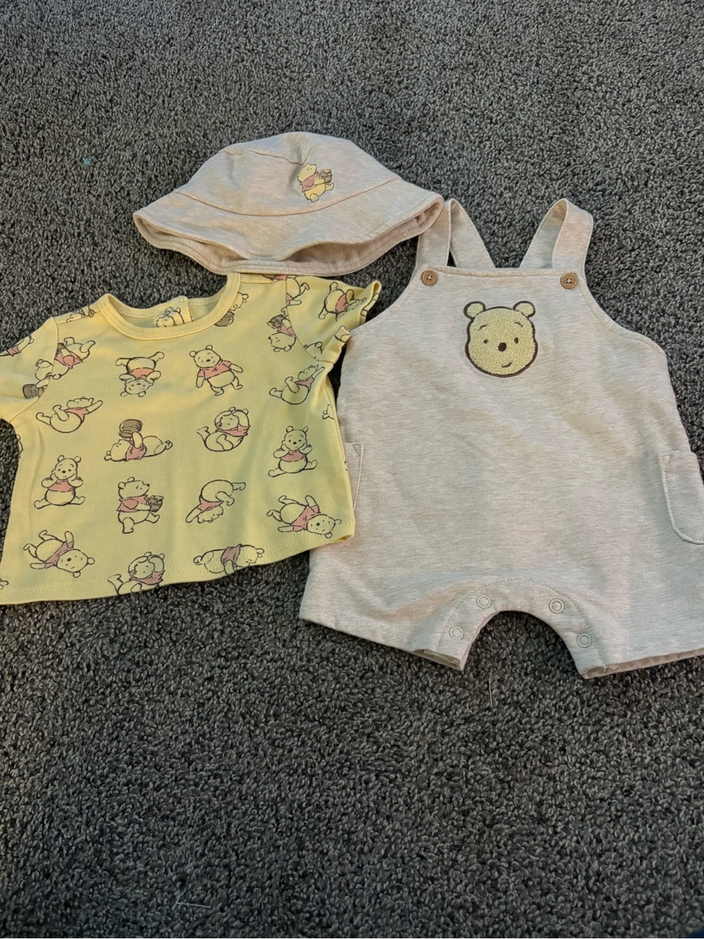 Disney Yellow Pooh Tee, Gray Romper & Hat Set - Kids Accessories